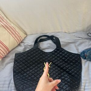 Large quilted bag